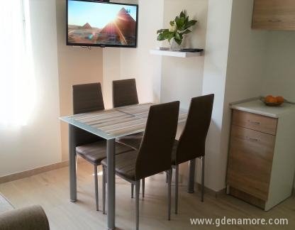 Apartments AMFORA - Apartment A2, , private accommodation in city Igalo, Montenegro - 1a